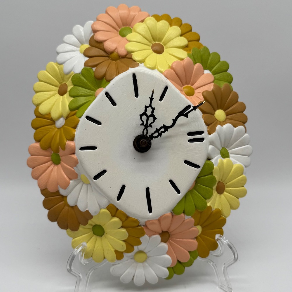 Vintage 1970s Ceramic Daisy Wall Clock Atlantic Mold Retro Flower Power 70s MCM